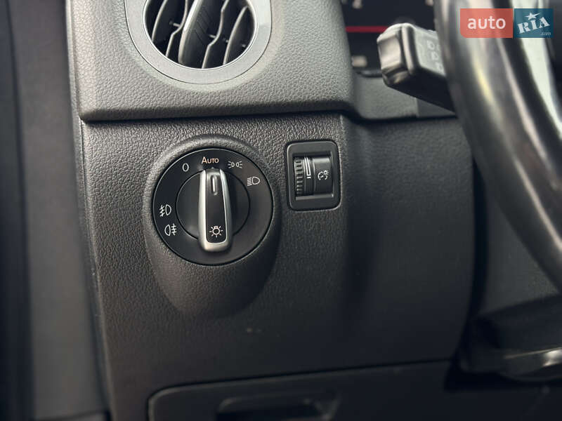 Внедорожник / Кроссовер Volkswagen Tiguan 2016 в Бердичеве