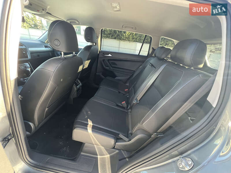 Внедорожник / Кроссовер Volkswagen Tiguan 2017 в Луцке фото 17 Внедорожник / Кроссовер Volkswagen Tiguan 2017 в Луцке