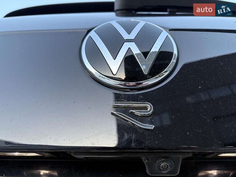 Позашляховик / Кросовер Volkswagen Tiguan 2020 в Львові