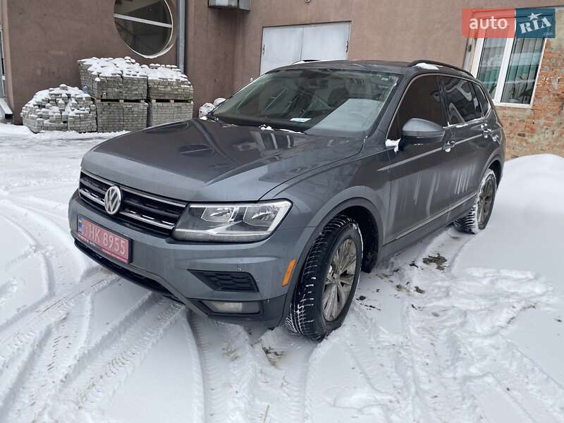 Внедорожник / Кроссовер Volkswagen Tiguan 2018 в Луцке