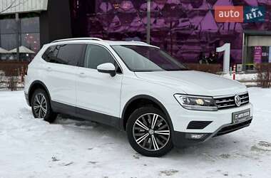Позашляховик / Кросовер Volkswagen Tiguan 2018 в Києві