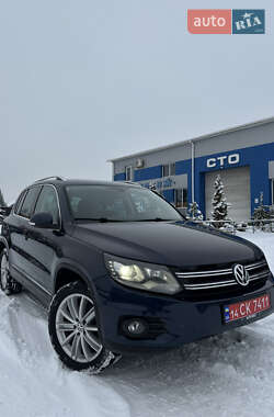 Внедорожник / Кроссовер Volkswagen Tiguan 2015 в Рожнятове