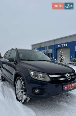 Позашляховик / Кросовер Volkswagen Tiguan 2015 в Рожнятові