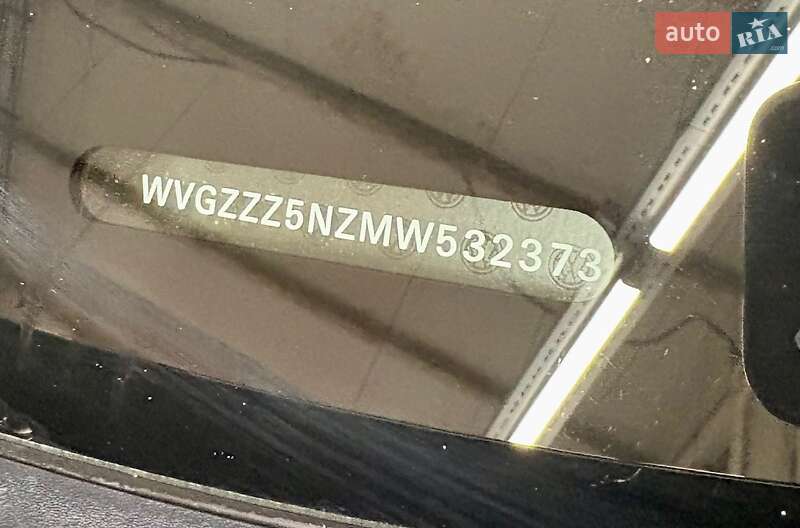 Внедорожник / Кроссовер Volkswagen Tiguan 2021 в Киеве