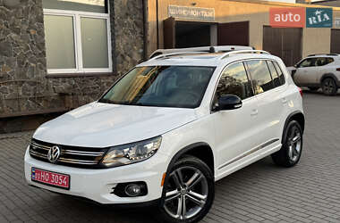 Внедорожник / Кроссовер Volkswagen Tiguan 2017 в Владимире