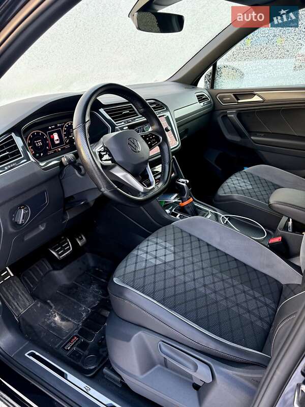 Внедорожник / Кроссовер Volkswagen Tiguan 2021 в Киеве