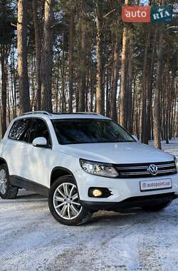 Внедорожник / Кроссовер Volkswagen Tiguan 2015 в Сумах