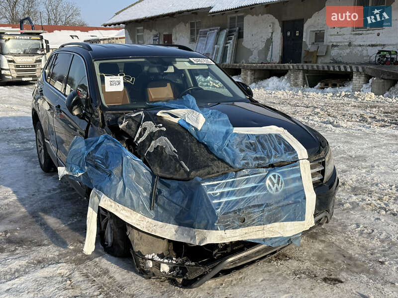 Внедорожник / Кроссовер Volkswagen Tiguan 2018 в Стрые