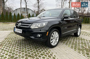 Внедорожник / Кроссовер Volkswagen Tiguan 2015 в Харькове
