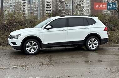 Внедорожник / Кроссовер Volkswagen Tiguan 2019 в Киеве