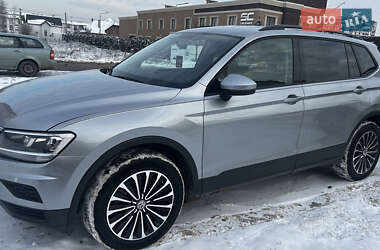 Позашляховик / Кросовер Volkswagen Tiguan 2021 в Софіївській Борщагівці