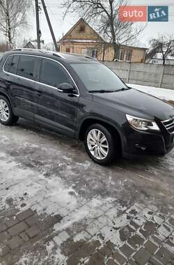 Внедорожник / Кроссовер Volkswagen Tiguan 2008 в Гоще