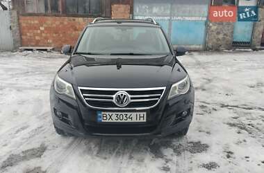 Внедорожник / Кроссовер Volkswagen Tiguan 2009 в Шепетовке