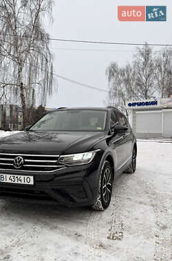 Внедорожник / Кроссовер Volkswagen Tiguan 2021 в Лубнах