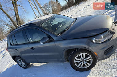 Позашляховик / Кросовер Volkswagen Tiguan 2015 в Києві