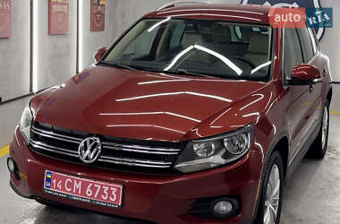 Внедорожник / Кроссовер Volkswagen Tiguan 2012 в Подольске
