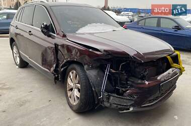 Внедорожник / Кроссовер Volkswagen Tiguan 2018 в Львове