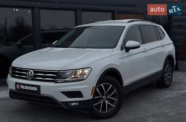 Внедорожник / Кроссовер Volkswagen Tiguan 2017 в Ровно