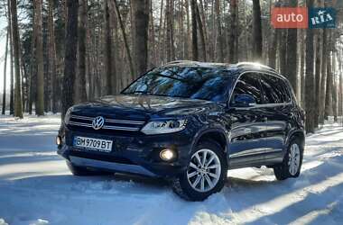 Внедорожник / Кроссовер Volkswagen Tiguan 2015 в Сумах