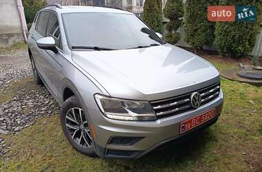 Внедорожник / Кроссовер Volkswagen Tiguan 2020 в Ужгороде