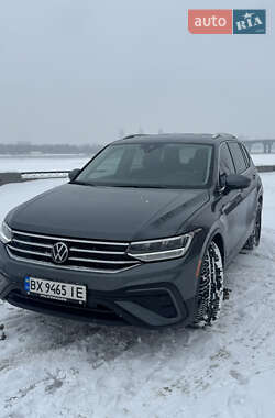 Внедорожник / Кроссовер Volkswagen Tiguan 2023 в Киеве