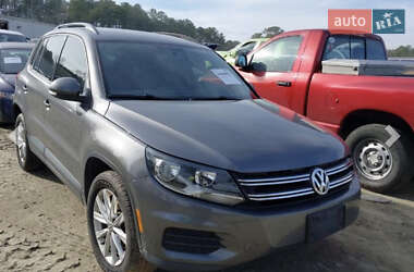 Внедорожник / Кроссовер Volkswagen Tiguan 2015 в Каменке-Бугской