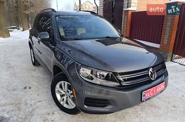 Внедорожник / Кроссовер Volkswagen Tiguan 2016 в Виннице