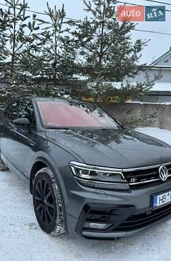 Внедорожник / Кроссовер Volkswagen Tiguan 2019 в Тернополе