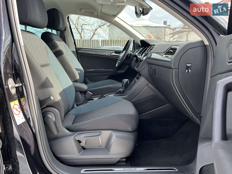 Внедорожник / Кроссовер Volkswagen Tiguan 2019 в Луцке