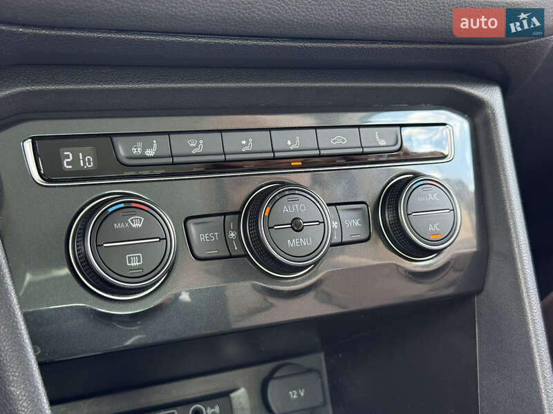 Внедорожник / Кроссовер Volkswagen Tiguan 2019 в Луцке