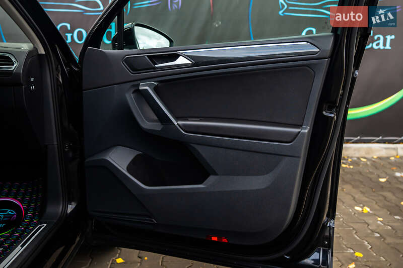 Внедорожник / Кроссовер Volkswagen Tiguan 2021 в Луцке