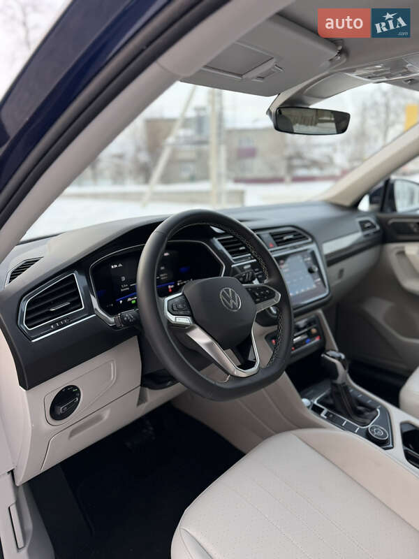 Внедорожник / Кроссовер Volkswagen Tiguan 2023 в Луцке
