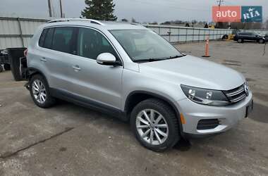 Внедорожник / Кроссовер Volkswagen Tiguan 2016 в Самборе