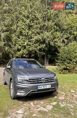 Позашляховик / Кросовер Volkswagen Tiguan 2017 в Ірпені