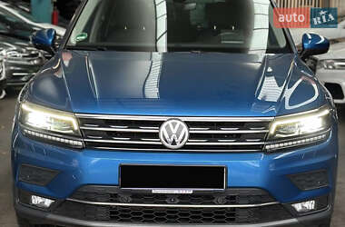 Внедорожник / Кроссовер Volkswagen Tiguan 2019 в Харькове