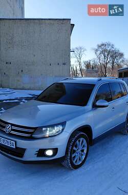 Позашляховик / Кросовер Volkswagen Tiguan 2012 в Кам'янському