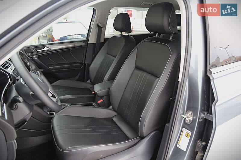 Внедорожник / Кроссовер Volkswagen Tiguan 2023 в Киеве