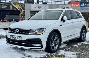 Внедорожник / Кроссовер Volkswagen Tiguan 2017 в Черновцах