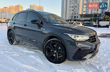 Внедорожник / Кроссовер Volkswagen Tiguan 2023 в Киеве