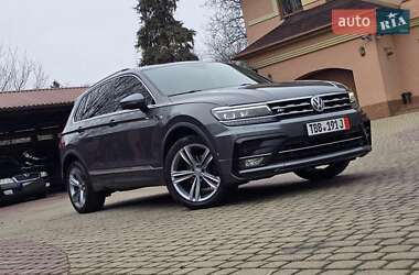 Внедорожник / Кроссовер Volkswagen Tiguan 2020 в Мукачево