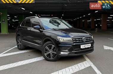 Внедорожник / Кроссовер Volkswagen Tiguan 2017 в Киеве