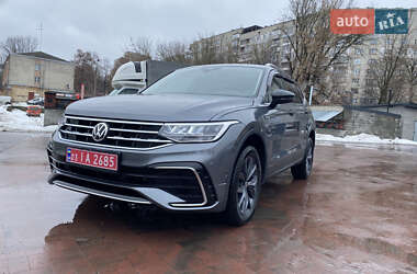 Внедорожник / Кроссовер Volkswagen Tiguan 2022 в Ровно