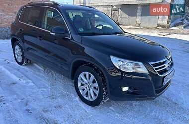 Внедорожник / Кроссовер Volkswagen Tiguan 2009 в Бердичеве