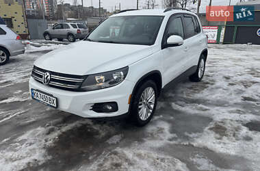 Позашляховик / Кросовер Volkswagen Tiguan 2016 в Києві