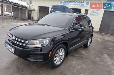 Внедорожник / Кроссовер Volkswagen Tiguan 2017 в Сумах