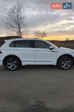 Позашляховик / Кросовер Volkswagen Tiguan 2023 в Ізюмі