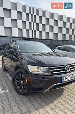 Внедорожник / Кроссовер Volkswagen Tiguan 2019 в Одессе