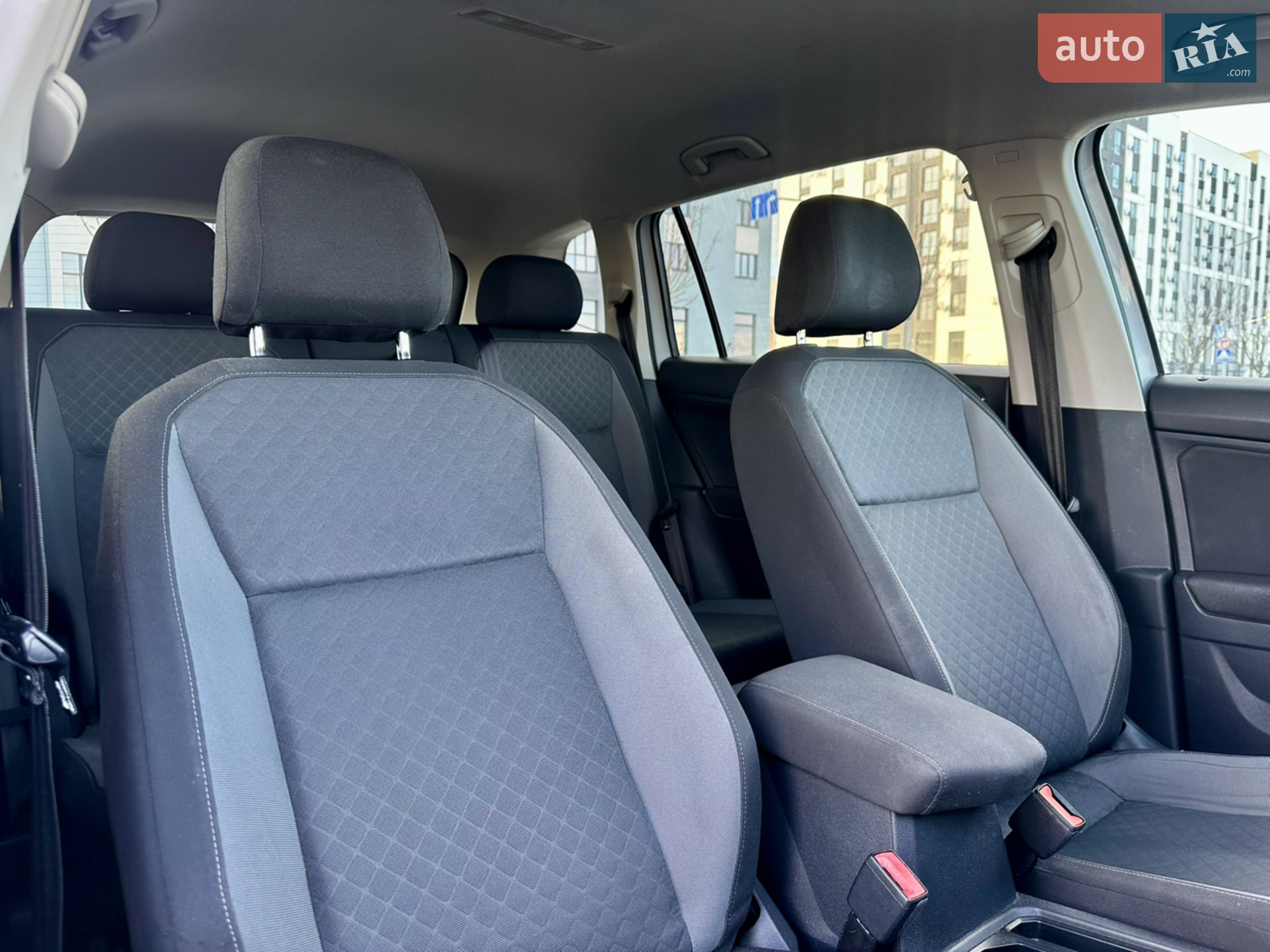 2017 Volkswagen Tiguan - мініатюра 11