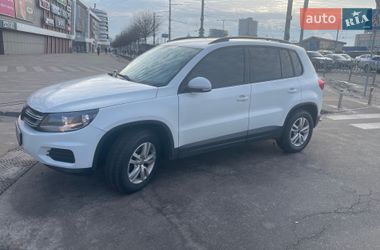Позашляховик / Кросовер Volkswagen Tiguan 2015 в Броварах