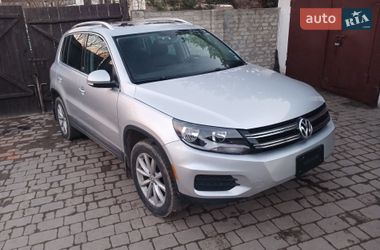 Позашляховик / Кросовер Volkswagen Tiguan 2016 в Львові